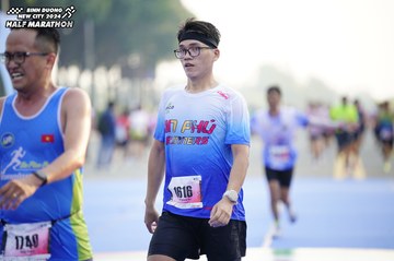 BINH DUONG NEW CITY HALF MARATHON 2024 - Ảnh #1763386