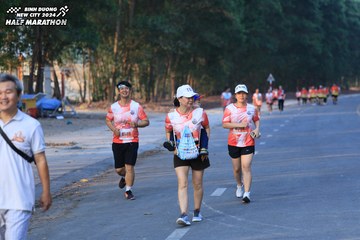 BINH DUONG NEW CITY HALF MARATHON 2024 - Ảnh #1774385