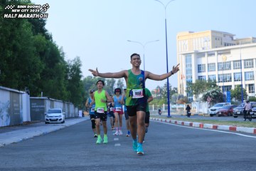 BINH DUONG NEW CITY HALF MARATHON 2024 - Ảnh #1775525