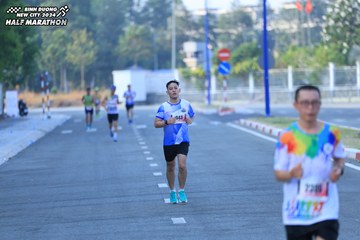 BINH DUONG NEW CITY HALF MARATHON 2024 - Ảnh #1775079
