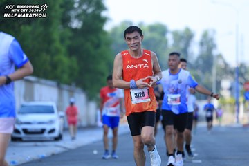 BINH DUONG NEW CITY HALF MARATHON 2024 - Ảnh #1765921