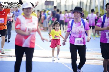 BINH DUONG NEW CITY HALF MARATHON 2024 - Ảnh #1769887