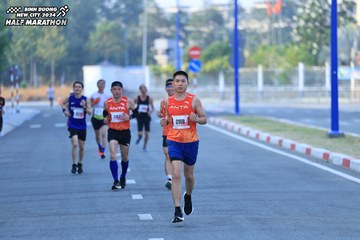 BINH DUONG NEW CITY HALF MARATHON 2024 - Ảnh #1775234