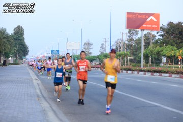 BINH DUONG NEW CITY HALF MARATHON 2024 - Ảnh #1773619