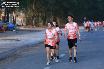 BINH DUONG NEW CITY HALF MARATHON 2024 - Ảnh #1774287