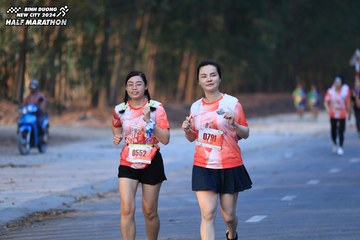 BINH DUONG NEW CITY HALF MARATHON 2024 - Ảnh #1773512