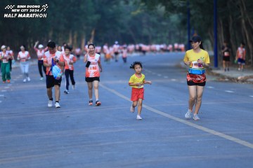 BINH DUONG NEW CITY HALF MARATHON 2024 - Ảnh #1773693