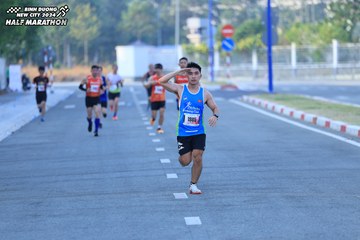 BINH DUONG NEW CITY HALF MARATHON 2024 - Ảnh #1775233