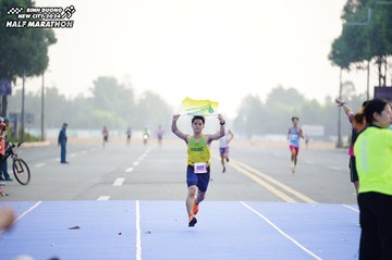 BINH DUONG NEW CITY HALF MARATHON 2024 - Ảnh #1774084