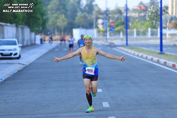 BINH DUONG NEW CITY HALF MARATHON 2024 - Ảnh #1775139