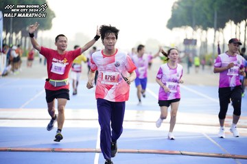 BINH DUONG NEW CITY HALF MARATHON 2024 - Ảnh #1762332