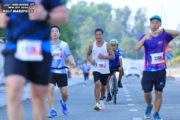 BINH DUONG NEW CITY HALF MARATHON 2024 - Ảnh #1767918
