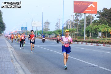 BINH DUONG NEW CITY HALF MARATHON 2024 - Ảnh #1773443