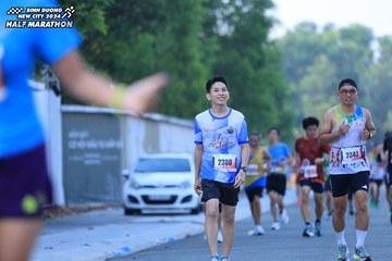 BINH DUONG NEW CITY HALF MARATHON 2024 - Ảnh #1763891