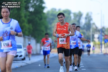 BINH DUONG NEW CITY HALF MARATHON 2024 - Ảnh #1765915