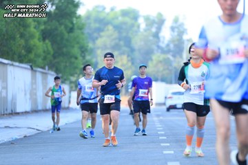 BINH DUONG NEW CITY HALF MARATHON 2024 - Ảnh #1767898