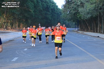 BINH DUONG NEW CITY HALF MARATHON 2024 - Ảnh #1774494