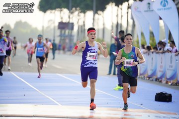 BINH DUONG NEW CITY HALF MARATHON 2024 - Ảnh #1761244