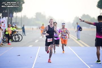 BINH DUONG NEW CITY HALF MARATHON 2024 - Ảnh #1775600