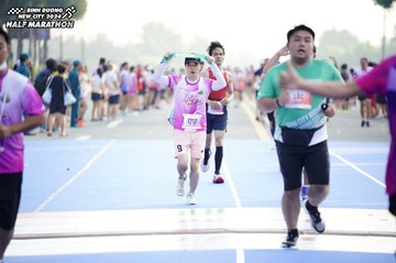 BINH DUONG NEW CITY HALF MARATHON 2024 - Ảnh #1769377