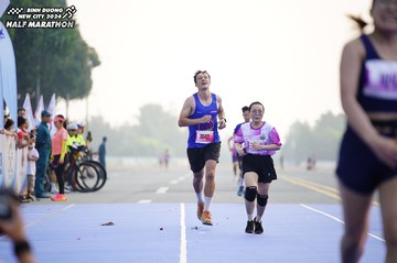 BINH DUONG NEW CITY HALF MARATHON 2024 - Ảnh #1776054