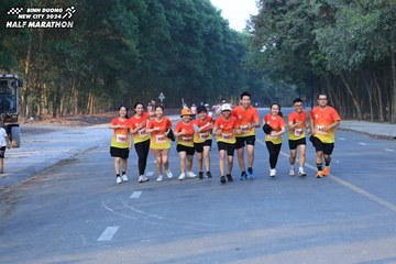 BINH DUONG NEW CITY HALF MARATHON 2024 - Ảnh #1774591