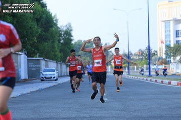 BINH DUONG NEW CITY HALF MARATHON 2024 - Ảnh #1775714
