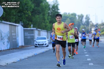 BINH DUONG NEW CITY HALF MARATHON 2024 - Ảnh #1775399