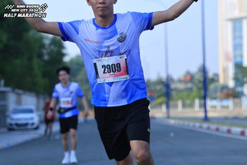 BINH DUONG NEW CITY HALF MARATHON 2024 - Ảnh #1764316