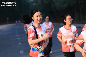 BINH DUONG NEW CITY HALF MARATHON 2024 - Ảnh #1774701