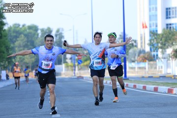 BINH DUONG NEW CITY HALF MARATHON 2024 - Ảnh #1766329