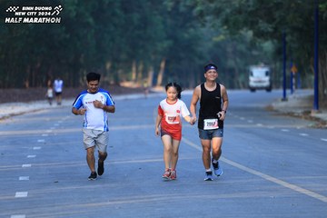 BINH DUONG NEW CITY HALF MARATHON 2024 - Ảnh #1774722