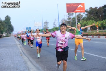 BINH DUONG NEW CITY HALF MARATHON 2024 - Ảnh #1772845