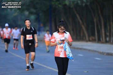 BINH DUONG NEW CITY HALF MARATHON 2024 - Ảnh #1773890