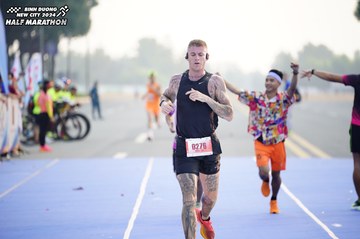 BINH DUONG NEW CITY HALF MARATHON 2024 - Ảnh #1775664