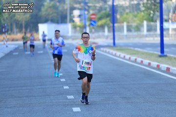 BINH DUONG NEW CITY HALF MARATHON 2024 - Ảnh #1775064