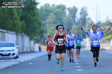 BINH DUONG NEW CITY HALF MARATHON 2024 - Ảnh #1764418