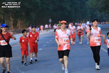 BINH DUONG NEW CITY HALF MARATHON 2024 - Ảnh #1774080