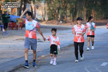 BINH DUONG NEW CITY HALF MARATHON 2024 - Ảnh #1774445
