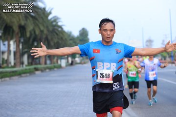 BINH DUONG NEW CITY HALF MARATHON 2024 - Ảnh #1772919