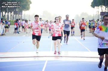 BINH DUONG NEW CITY HALF MARATHON 2024 - Ảnh #1763837