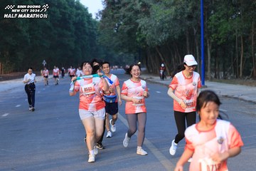 BINH DUONG NEW CITY HALF MARATHON 2024 - Ảnh #1773451