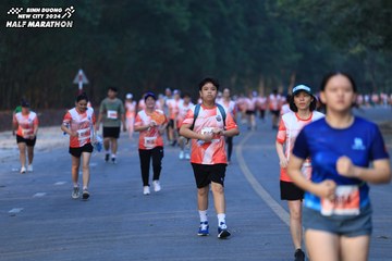 BINH DUONG NEW CITY HALF MARATHON 2024 - Ảnh #1773156