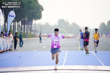 BINH DUONG NEW CITY HALF MARATHON 2024 - Ảnh #1773515