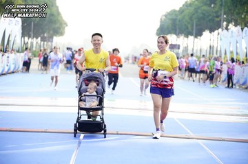BINH DUONG NEW CITY HALF MARATHON 2024 - Ảnh #1761174