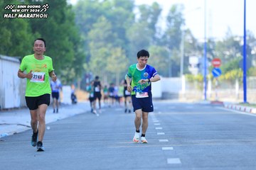 BINH DUONG NEW CITY HALF MARATHON 2024 - Ảnh #1768193