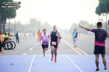 BINH DUONG NEW CITY HALF MARATHON 2024 - Ảnh #1775527