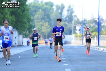 BINH DUONG NEW CITY HALF MARATHON 2024 - Ảnh #1766251