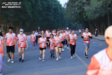 BINH DUONG NEW CITY HALF MARATHON 2024 - Ảnh #1773413