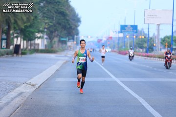 BINH DUONG NEW CITY HALF MARATHON 2024 - Ảnh #1765354